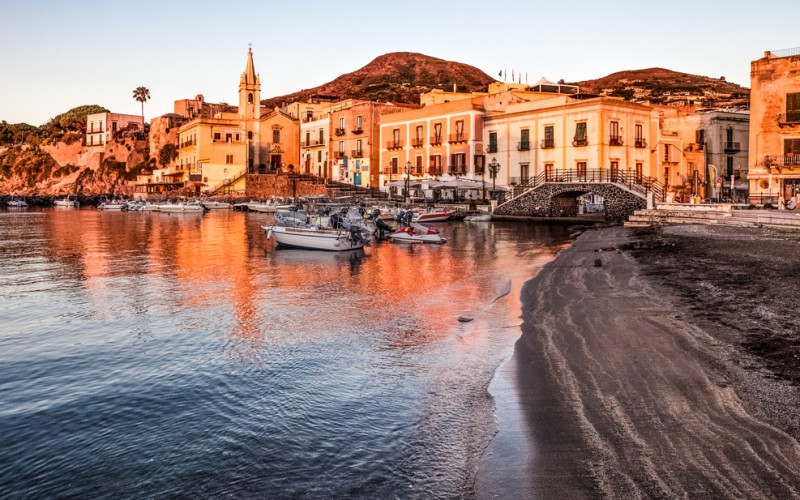 Scopri di più sull'articolo A luglio ritorna il Summer Camp Eolie