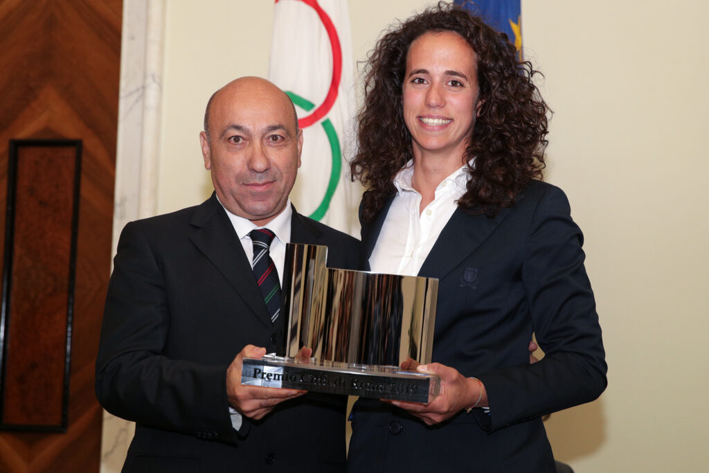 Antonio Luisi (Presidente regionale del Lazio della F.I.R.) e Manuela Furlan (capitano della Nazionale italiana femminile di rugby)