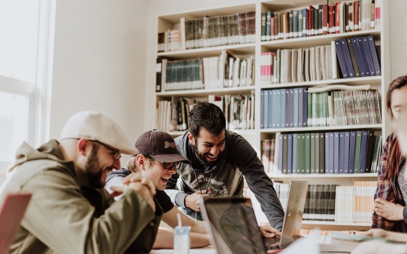 Scopri di più sull'articolo Al via le iscrizioni per il progetto “L’immaginazione e l’azione. Il piacere di lavorare insieme” dedicato ai NEET