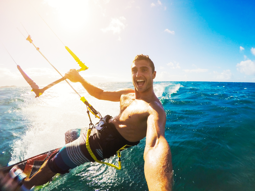 Scopri di più sull'articolo Kitesurf: siglata la convenzione tra OPES e IKO