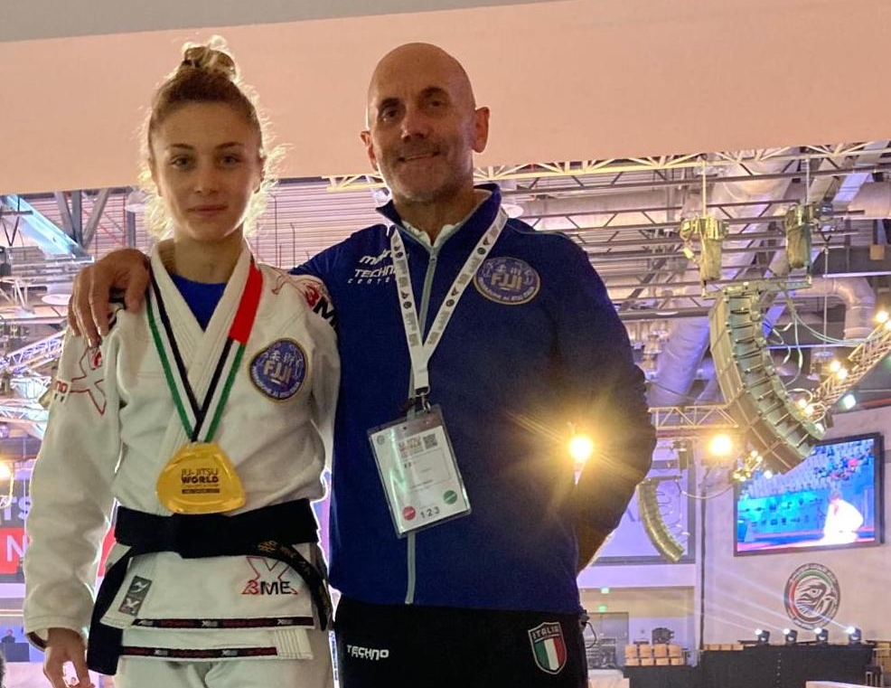 Scopri di più sull'articolo Ju Jitsu: Claudia Di Blas del Maximo di Roma è la nuova Campionessa del Mondo