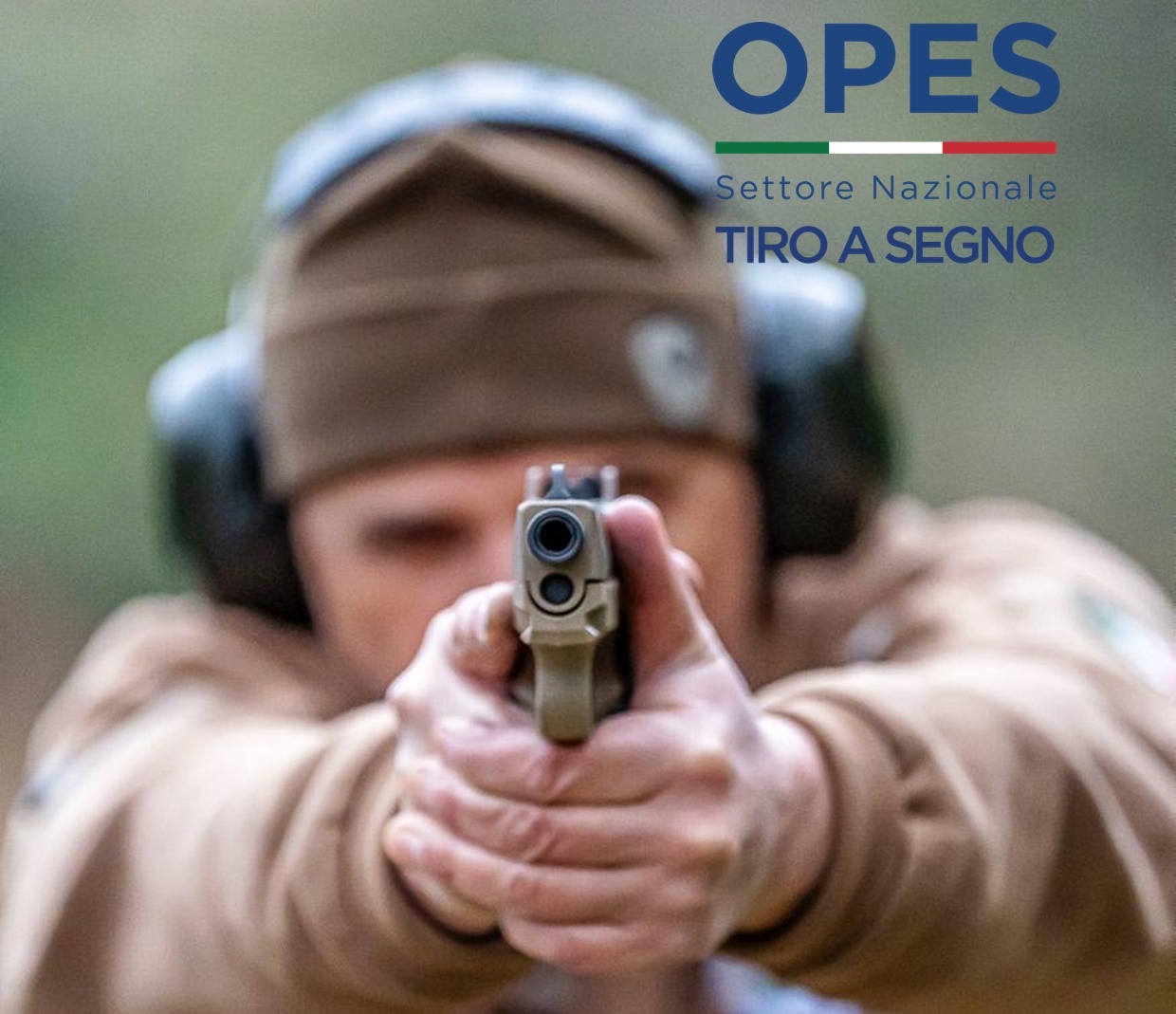 Scopri di più sull'articolo Le posizioni di Tiro con arma corta: precisione e controllo