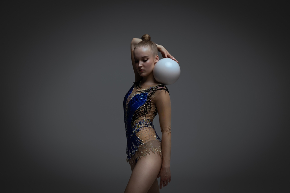 Scopri di più sull'articolo Alexandra Agiurgiuculese incanta le ginnaste di OPES ad Anagni